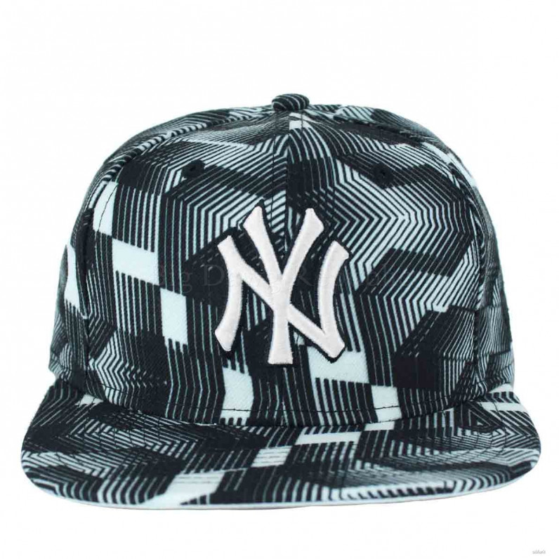 MLB 9Fifty Black & White NY New York Yankees Strapback